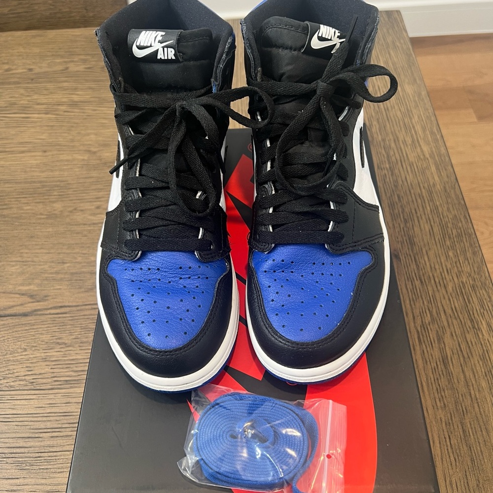EUC Men’s Nike Air Jordan 1 Retro High OG Black White Game Royal 8.5M
